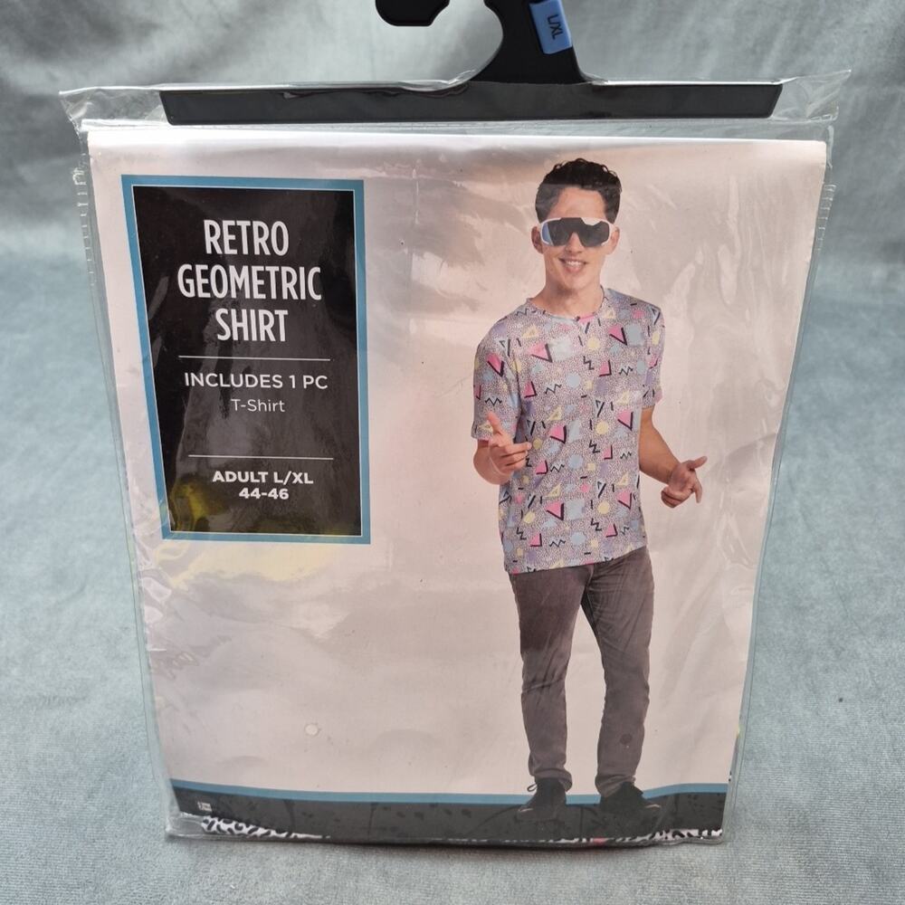 Modern Hero Shirt Adult L/XL Retro 90s Fun Lightweight Short Sleeve Tee Mens